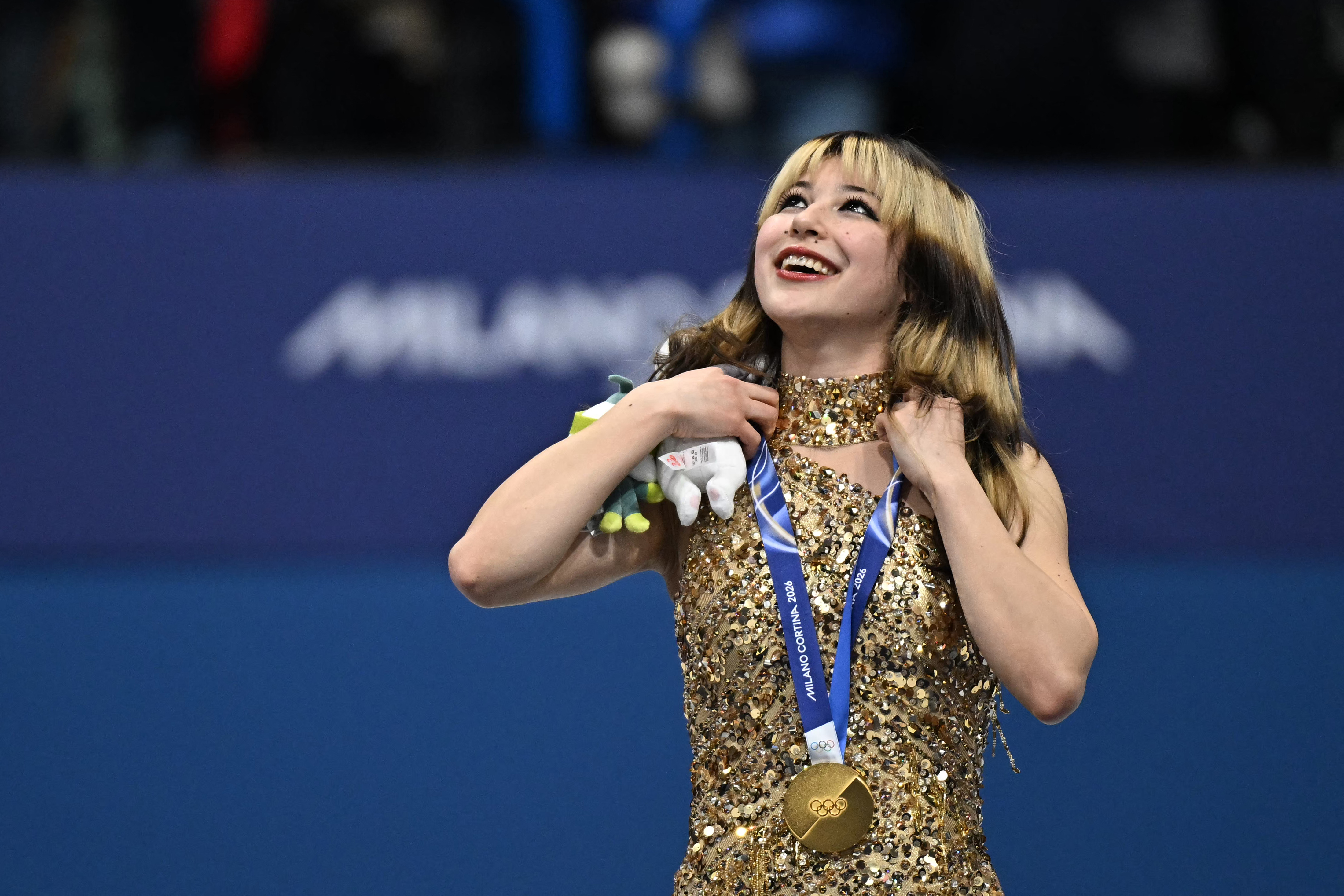 Alysa Liu earns first U.S. women's figure skating gold since 2002 in a  nail-biter