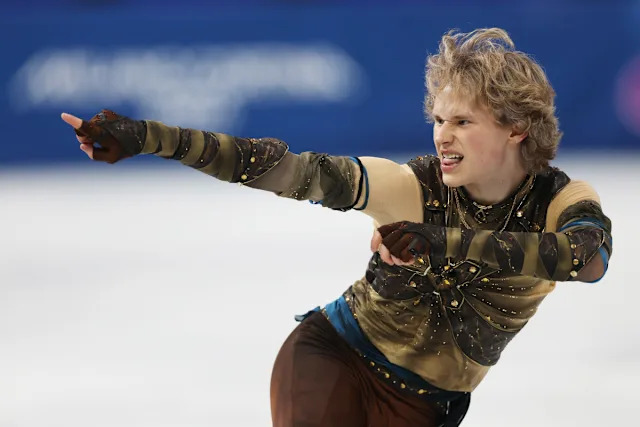 Ilia Malinin Girlfriend: Is the Olympic Figure Skater in a Relationship? - Yahoo Sports