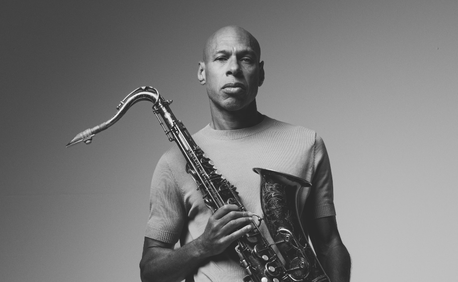 Joshua Redman. Promotional photograph supplied by Blue Note / Universal Music Canada.