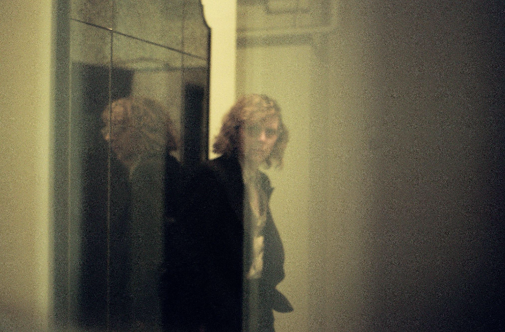 Beck publicity photograph / Universal Music Canada press announcement