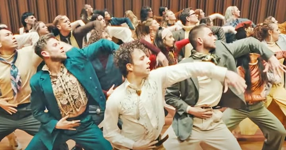 CDK Company Turns “Somebody That I Used to Know” Into a Cinematic Dance Performance