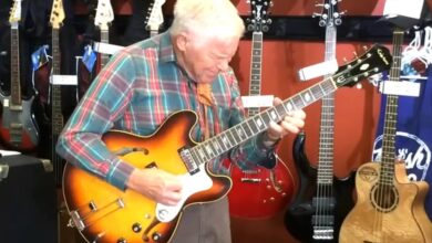 Bob Wood playing an Epiphone Riviera in a Nashville guitar shop