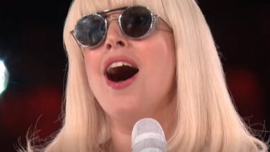 Lady Gaga turns Carole King’s ‘You’ve Got a Friend’ into a personal thank-you at the MusiCares tribute honoring the songwriter