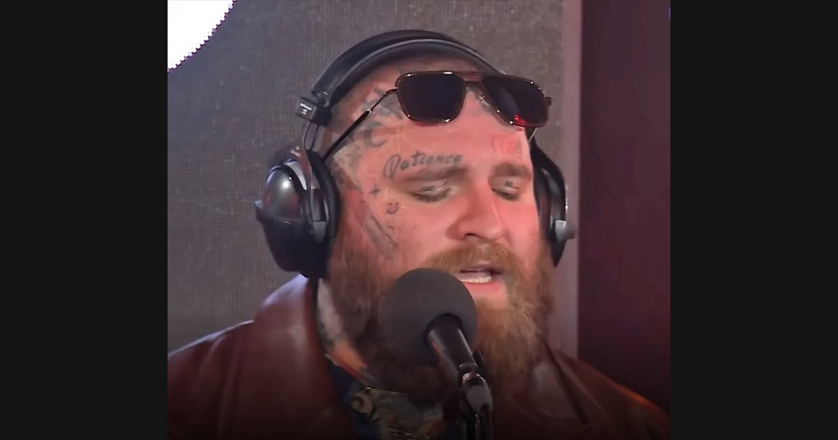 The Vocal Phrasing Behind Teddy Swims’s Acoustic “Cruel Summer”