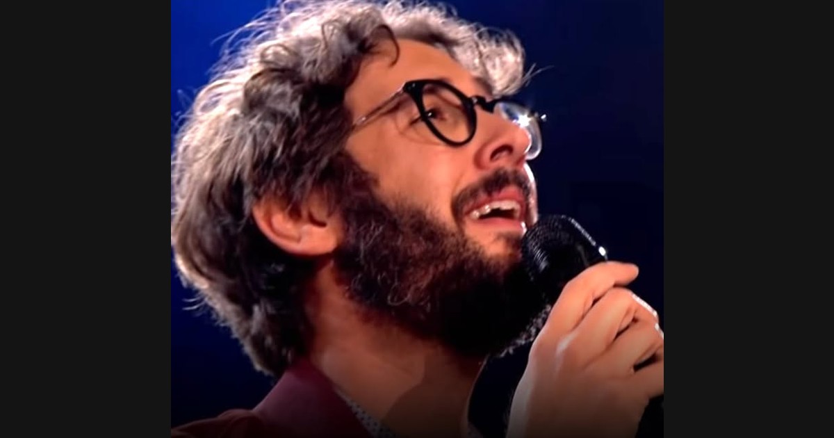 Josh Groban Shares “You Raise Me Up” with the Hyde Park Audience