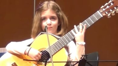 Seven-Year-Old Konstantina Andritsou Gives Tárrega’s ‘Capricho Árabe’ a Focused Concert Reading