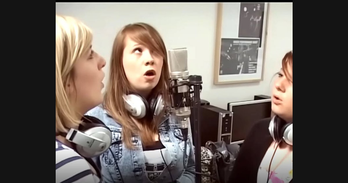 Reid Kerr College Students Record “And Then He Kissed Me” in a Morning Session