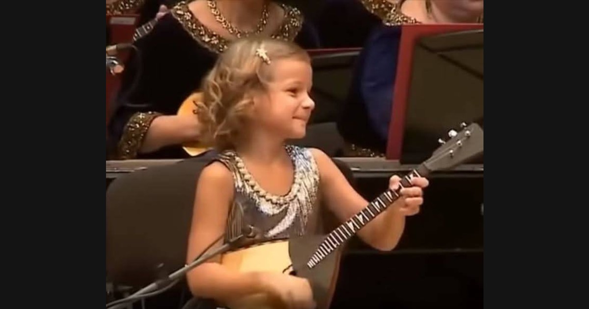 Tyurina’s Balalaika Carries “Valenki” into an Orchestral Exchange