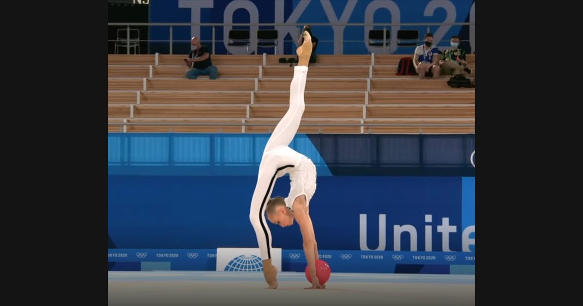 Onopriienko Connects Ball Handling with a Jackson Olympic Routine