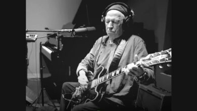 Keith Richards Records Lou Reed’s “I’m Waiting for the Man”