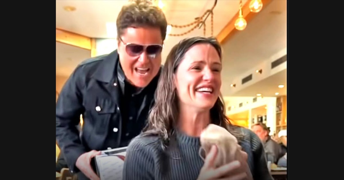 Donny Osmond Brings a Musical Surprise to Jennifer Garner’s Birthday