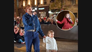 Julien Cohen and Violin Phonix Bring a Concert to a Paris Street