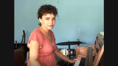 Norah Jones Sings “Love Me” at the Piano at Home