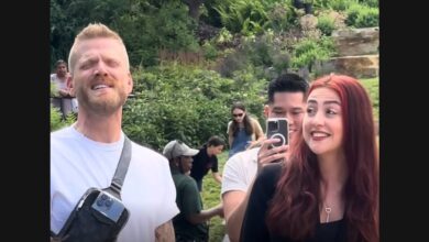 Scott Hoying Joins Julien Cohen for an Outdoor “Hallelujah”
