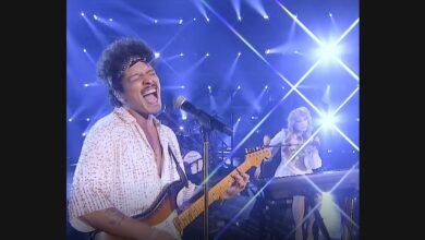 Lady Gaga and Bruno Mars Sing “Die with a Smile” in Las Vegas