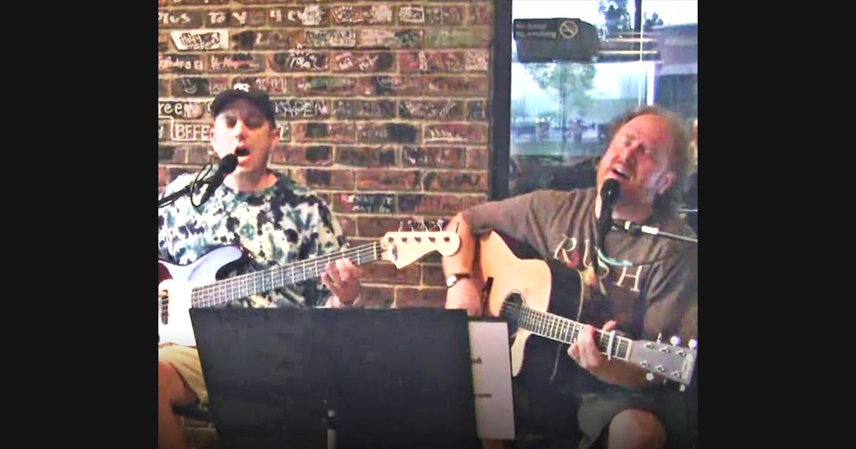 Mike Massé and Jeff Hall Perform “Africa” at the Pie Pizzeria