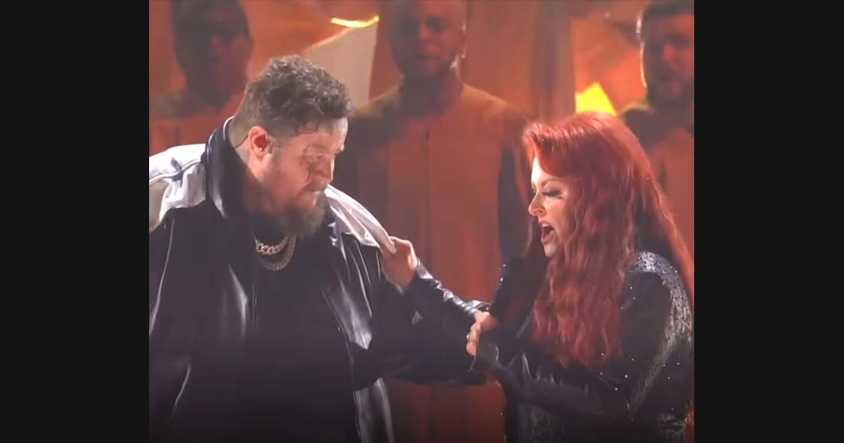 Jelly Roll and Wynonna Share “Need a Favor” at the CMA Awards