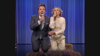 Kristen Bell and Jimmy Fallon Sing Through Disney Songs
