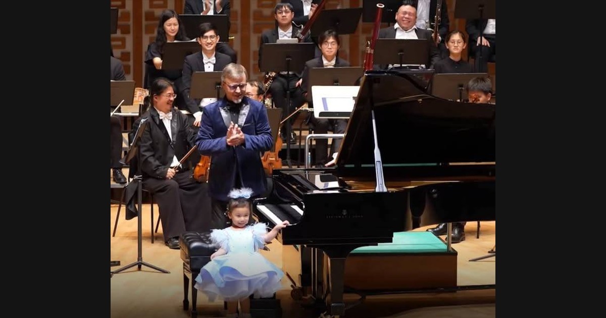 Joelle Poon Plays Waltz No. 2 with an Orchestra