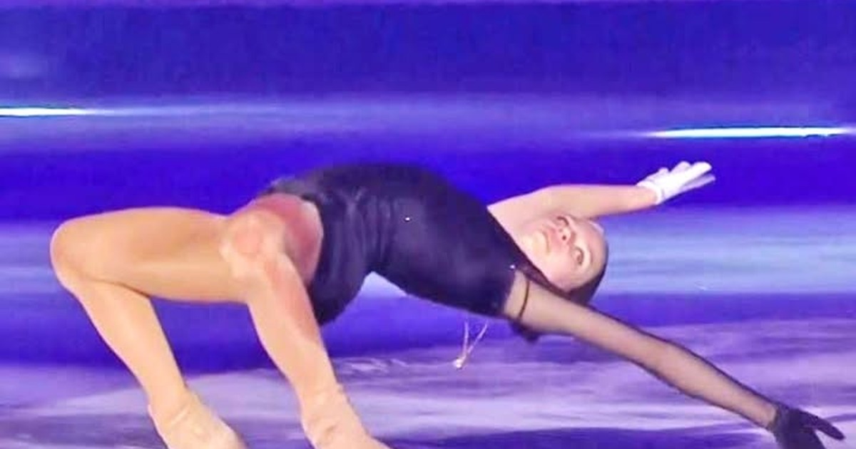 Alexandra Trusova Gives “Unstoppable” a Powerful Skate Canada Gala Performance
