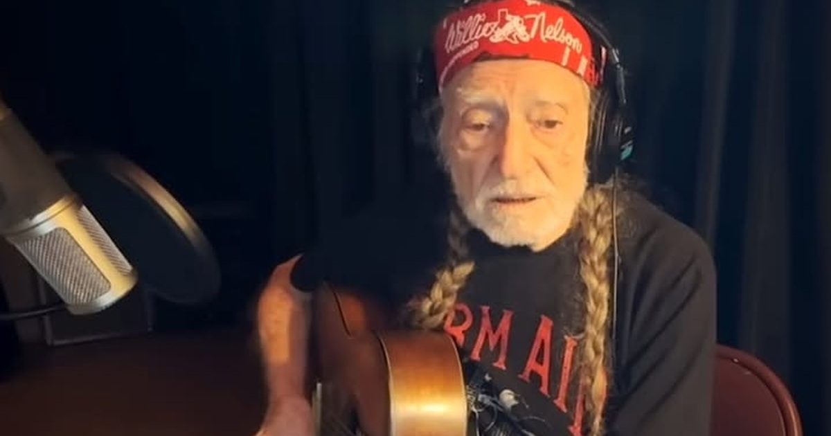 Willie Nelson’s “Heart of America” Finds Hope in a Divided Nation