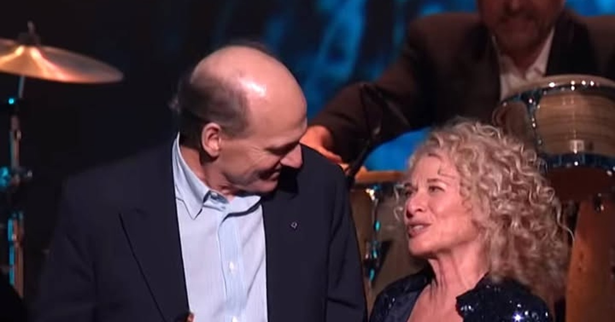 Carole King and James Taylor Revisit “Will You Love Me Tomorrow” at MusiCares