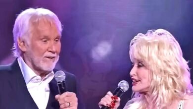 Kenny Rogers and Dolly Parton Revisit “Islands in the Stream” at His Farewell Concert