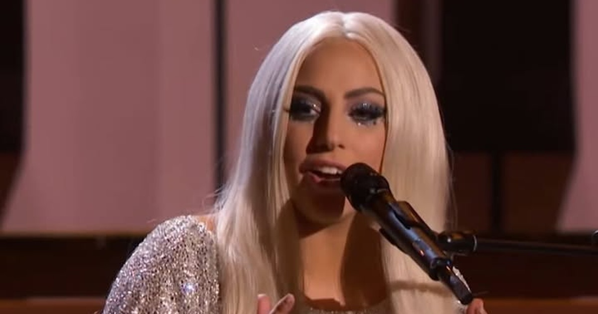 Lady Gaga Honors Stevie Wonder With a Spirited Performance of “I Wish”