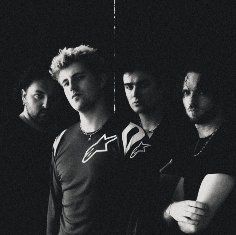 Thornhill in an official band photograph by Jon Pisani